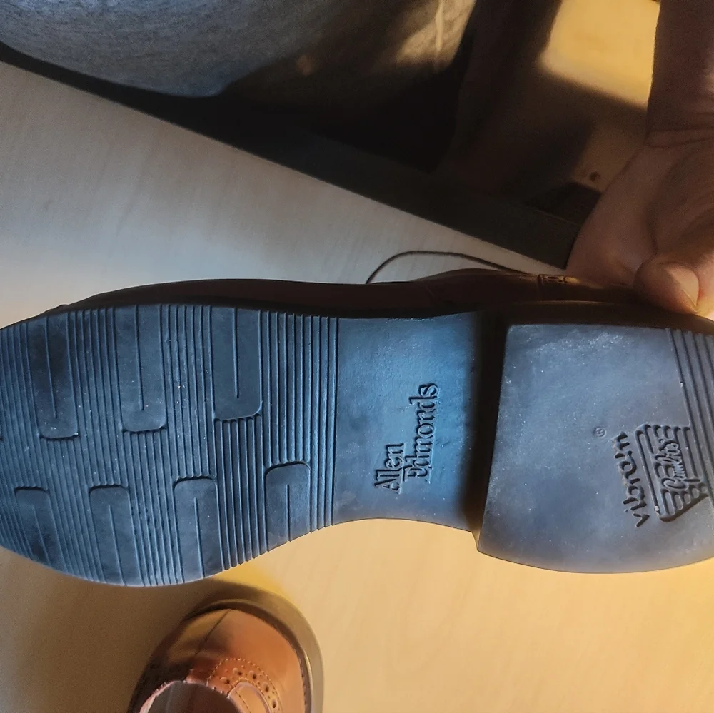 Shoes - Picture 5 of 5